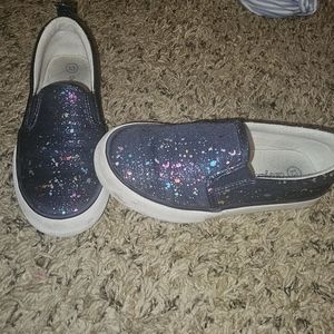 Girl slip on shoes